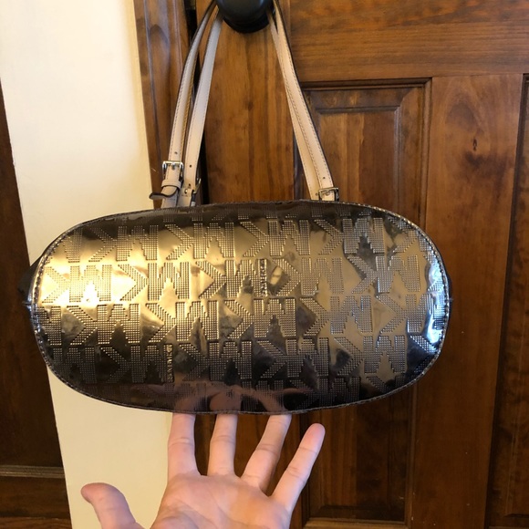 Michael Kors bag - Picture 6 of 8